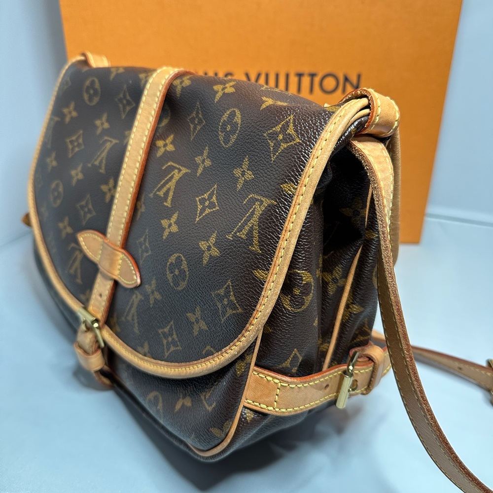 Louis Vuitton Saumur Messenger Bag